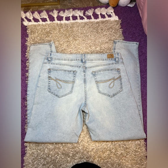 Light Blue Denim Jeans - Picture 5 of 8